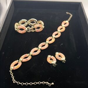 Vintage Coro Pink confetti Jewelry Set 3 pcs